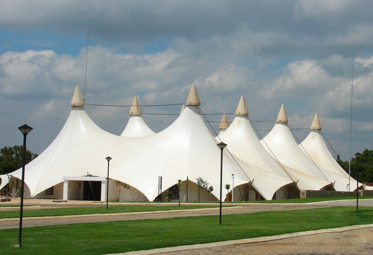 The Advantages Of Using Tented Structures For African Megachurches